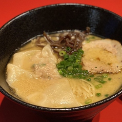 【〆に】こだわりのアゴ出汁豚骨醤油ラーメン！