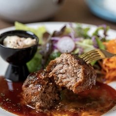 お得なランチセットは1050円（税込）～