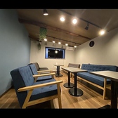 3Fフロアはゆったりくつろげるソファ席で貸し切りも可能。会社での各種飲み会や、女子会利用にもおすすめ！更には色々な設備も整えておりますのでお気軽に店舗までお問い合わせ下さい。