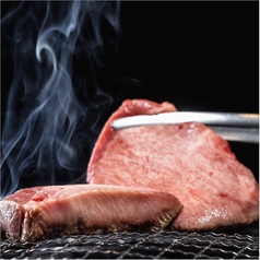 炭火焼き黒毛和牛と2980円全品焼肉食べ放題 牛若丸 千葉駅前店の写真2