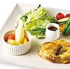 若鶏のステーキ(パン(バゲット)orライス付)