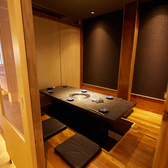 個室を完備しており、他のお客様を気にせず、ゆったりと焼肉を楽しめるプライベート空間を提供しております◎接待やご家族、大切な方との記念日など、特別な日のお食事にぜひご利用ください。