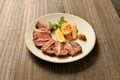 料理メニュー写真&nbsp;ささ川名物 厳選牛たん炙り (3枚6切)