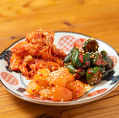 お酒が進む多彩な一品料理も自慢です