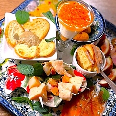 ワインとパエリアのお店