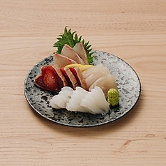 お刺身盛り合わせ