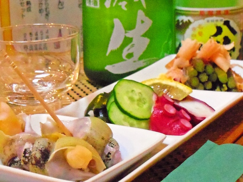 こだわりと情熱が実を結ぶ実直さ。新潟の田舎料理と地酒が楽しめる寛ぎの居酒屋。