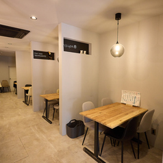 6名様が座れるテーブル席は、女子会にも大活躍!「女子会応援クーポン」をご利用いただくと、人数分のアイスクリームをプレゼント◎お得に楽しもう♪