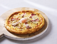 カルボナーラピザ