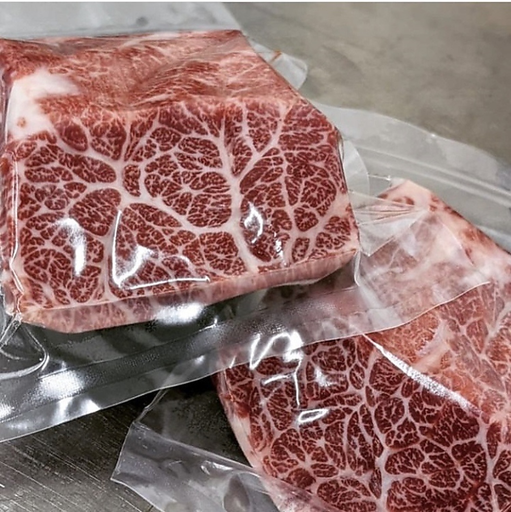 加工も自社一貫のため、鮮度抜群の馬肉をご提供可能です