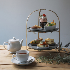 tea&cake stand