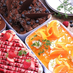 パティシエ特製ケーキ/ベリーとヨーグルト濃厚チョコレート