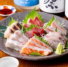 大人気!!豪華贅沢三昧！叶え家刺身7点盛り