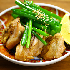 〈恵那鶏〉モモ肉のころがし焼き