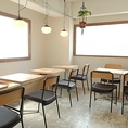 ショールームも兼ねているカフェは、人気のリノベーションシリーズを5つ再現した落ち着いた空間。