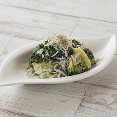 しらすのせアンチョビブロッコリー