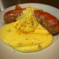 ソーセージと青唐辛子のアリゴ