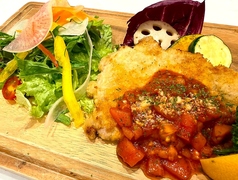 9月1日～9月30日限定　なにわポークの香ばしミラノ風カツレツ～爽やかトマトソース～