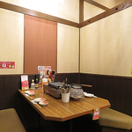 活気溢れる明るい店内は、普段使いから、宴会まで楽しめます。電車で帰る方もギリギリまで楽しめる