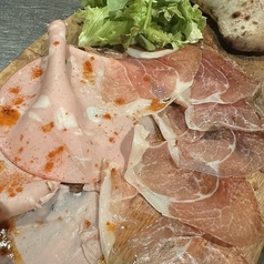 生ハム盛り合わせ