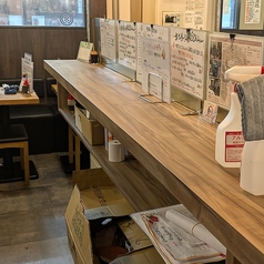 おひとり様向け立ち飲みカウンター