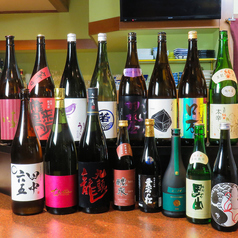 全国各地の日本酒を各種ご用意しております◎