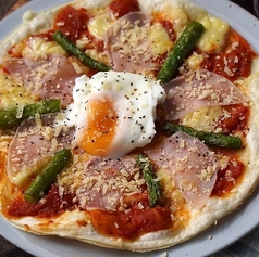 ピッツァ・ビスマルク