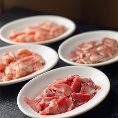 鶏焼き4種盛り（もも・せせり・ハツ・砂肝）