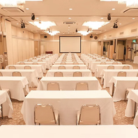 最大120名様のパーティーが可能な広々とした優美な空間