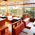 ご家族、ご友人とのお食事はもちろん、各種ご宴会もぜひ『かごの屋』をご利用下さい。※店舗により部屋の配置・席数が異なる場合がございます