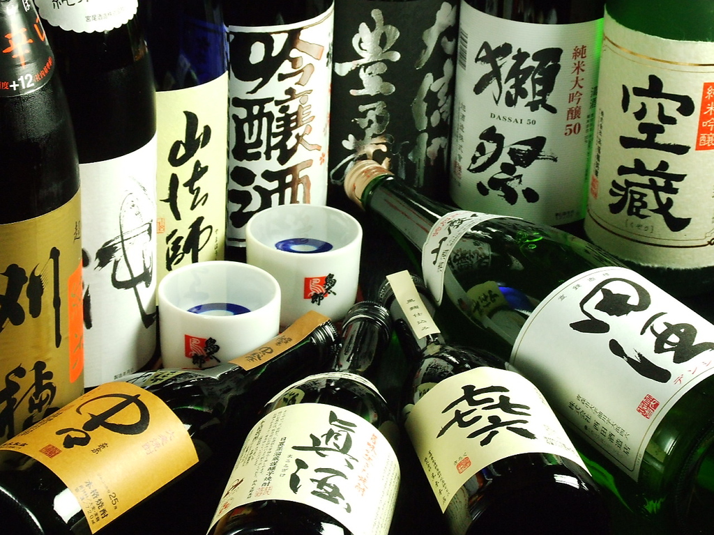 店長が厳選した地酒・地焼酎も各種ご用意しております。