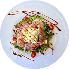 チーズとクルミのハニーサラダ