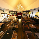 店内貸切は最大65名様までご利用頂けます！イベントの打ち上げやお祝いの席に是非ご利用下さいませ！