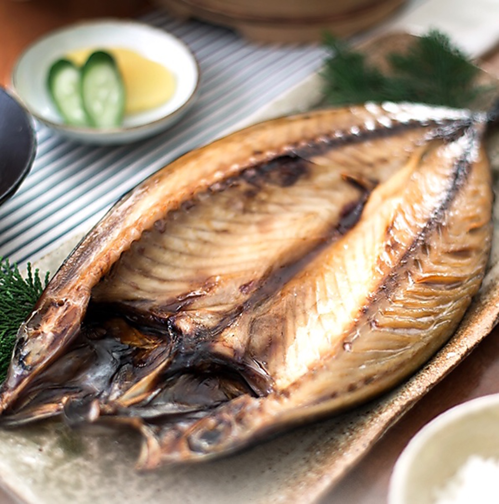 金華サバ開き焼きはファンの多い一品。お酒の肴に是非ご注文ください。居酒屋＃日本酒＃馬肉