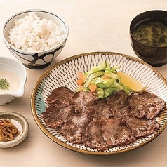 牛たん麦とろろ定食