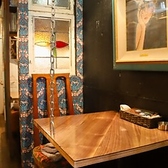 Wi-Fi完備の快適な空間で、パソコンやスマホを気にせず自由にご利用いただけます。静かで落ち着いた雰囲気の中、思い思いの時間を過ごすことができます。集中しやすい環境が整っているため、創造的なアイデアを膨らませたり、リラックスしたりするのに最適です。どうぞお気軽にご利用ください。