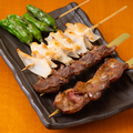 料理メニュー写真&nbsp;コリコリ4本盛り合わせ(ハツ・軟骨・砂肝・ししとう) 塩