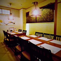 ～16名様までご利用可能な落ち着きのあるコンセプト和室で親しい方と、周りを気にせずプライベートな空間でゆっくりとお酒とお料理をお愉しみいただけます。【接待、慶事、同伴でのご利用に◎】