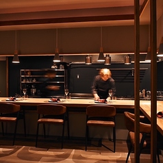 当店は、一人でのんびり過ごしたい方にもぴったりな場所です!都会の喧騒を忘れさせてくれる落ち着いた雰囲気の中で、ゆったり心をリフレッシュさせることができます♪