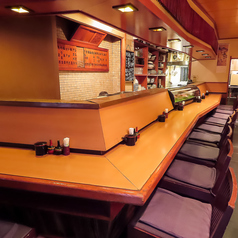 《お1人様でも気兼ねなくご利用いただけるカウンター席です◎》