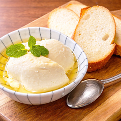 福永トーフの豆乳を使ってます♪自家製なめらかハニーチーズ豆腐