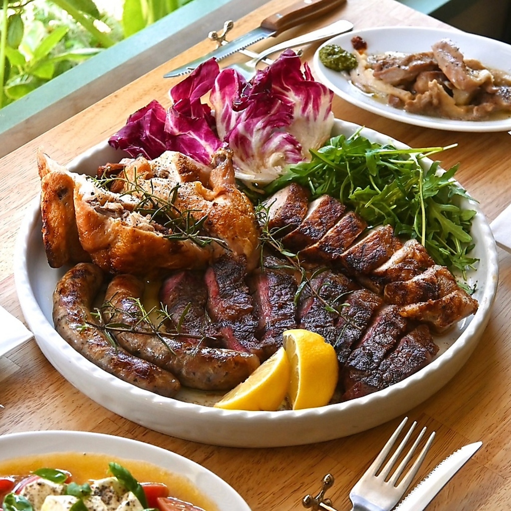 肉料理に自信のあるイタリア料理店です！仕入先にもこだわっております。