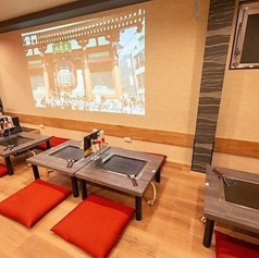 4名様掛けのお座敷席をご用意いたしております。お子様をお連れのご家族様のお食事などに是非ご利用ください。