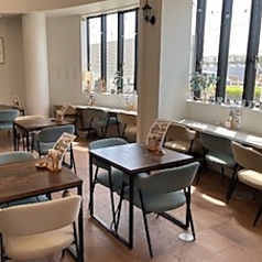 テーブル席と合わせて着席最大18席貸し切り可能です。