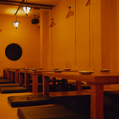 ずらっと横並びの座敷は4から24名様までご利用いただけます。