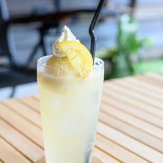 青森りんごソーダフロート