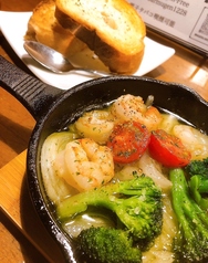 小海老とブロッコリーのアヒージョ