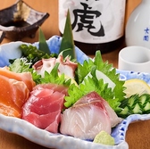 鮮度自慢の海鮮料理をご提供いたします！料理長こだわりの海鮮料理と一緒に料理長が厳選した日本酒も一緒にお楽しみください♪自慢の海鮮料理は3時間飲み放題付きコースでもお楽しみいただけます！詳しくはコースページをご覧ください♪新小岩エリアでの飲み会や女子会、会社宴会におすすめ♪