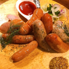 ソーセージ盛り合わせ