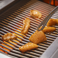 【最高の焼き加減を支える設備】冷水式無煙ロースター